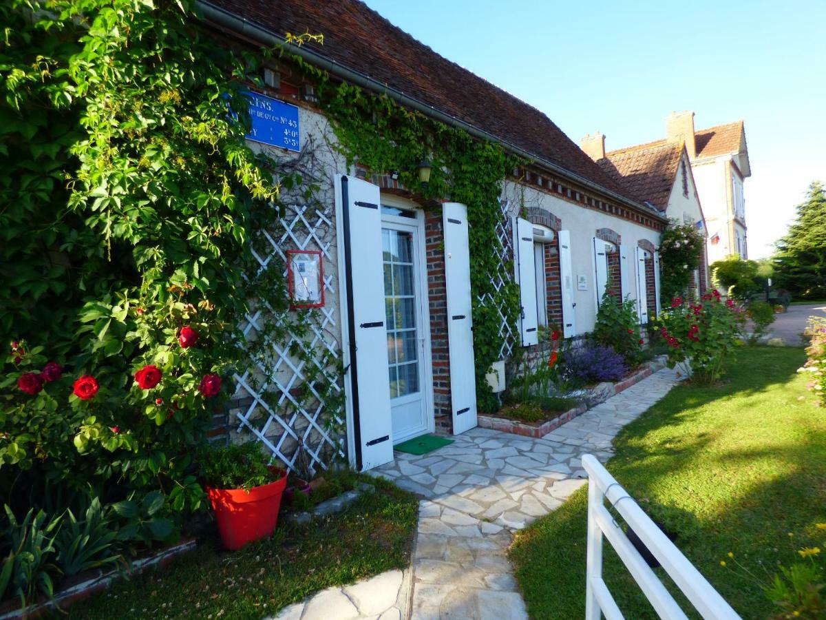 Chambres D'Hotes Les Muscaris Feins-en-Gatinais Ngoại thất bức ảnh