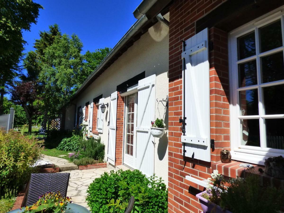Chambres D'Hotes Les Muscaris Feins-en-Gatinais Ngoại thất bức ảnh